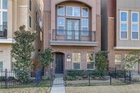 Building Photo - 1348 Arch Pl
