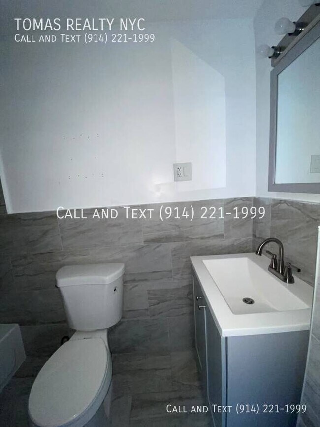 Building Photo - 222 Sommerville Pl