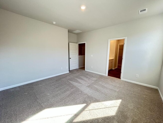 Building Photo - 762 Sturdy Root Pl