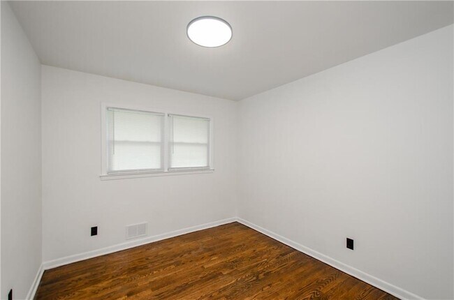 Building Photo - 3833 Wedgefield Cir