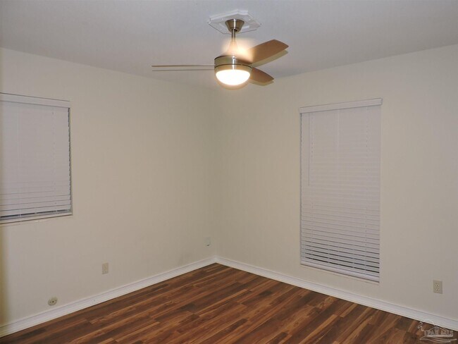 Building Photo - 5485 Willard Norris Rd