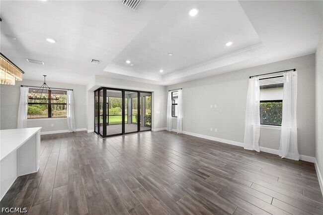 Building Photo - 20112 KIngmont Dr