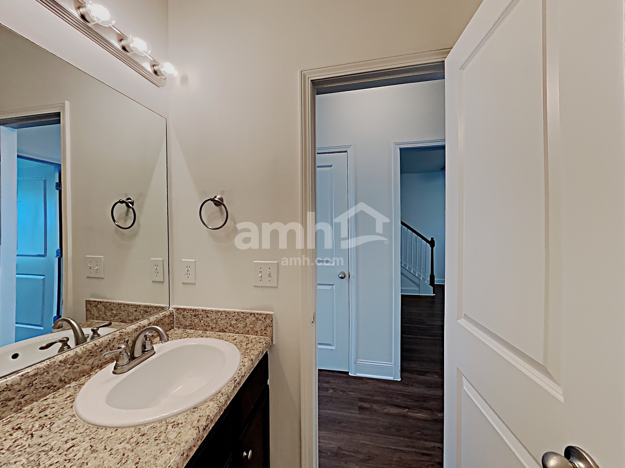 Building Photo - 1706 Antebellum Dr