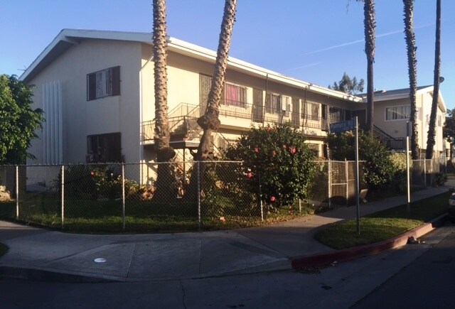 Building Photo - Palmyra Tropics