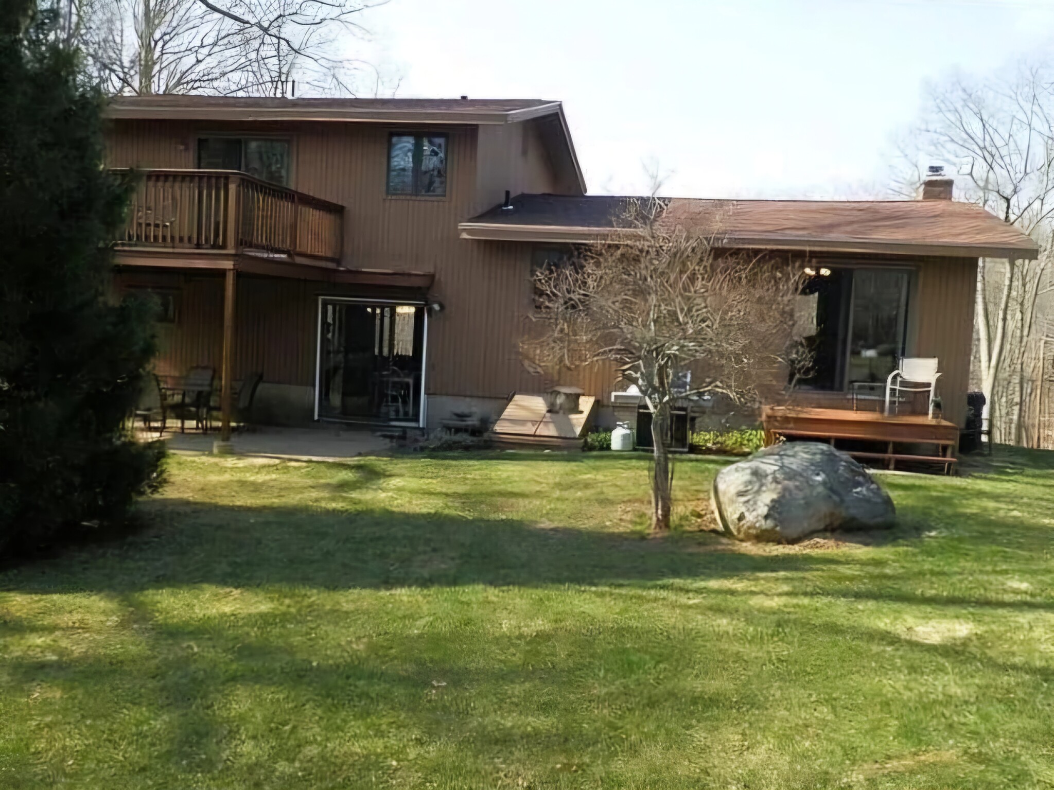 Back of house, ample yard space: gutters have been added to back of house - 113 Hillyndale Rd