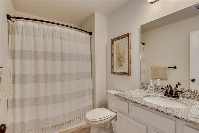 Building Photo - 6233 High Top Ln