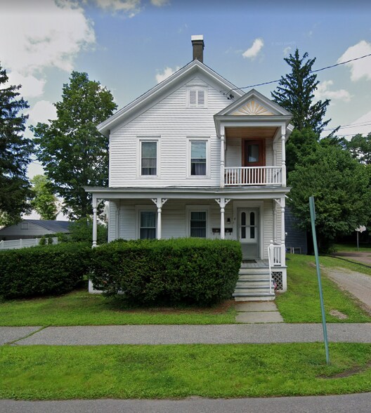 Building Photo - 4 Church St