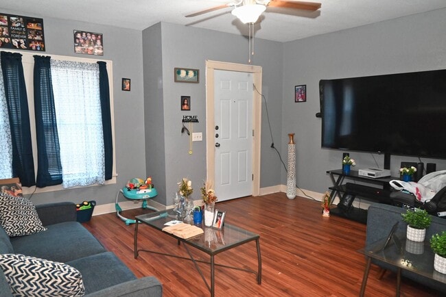 Building Photo - 2173 Ave J