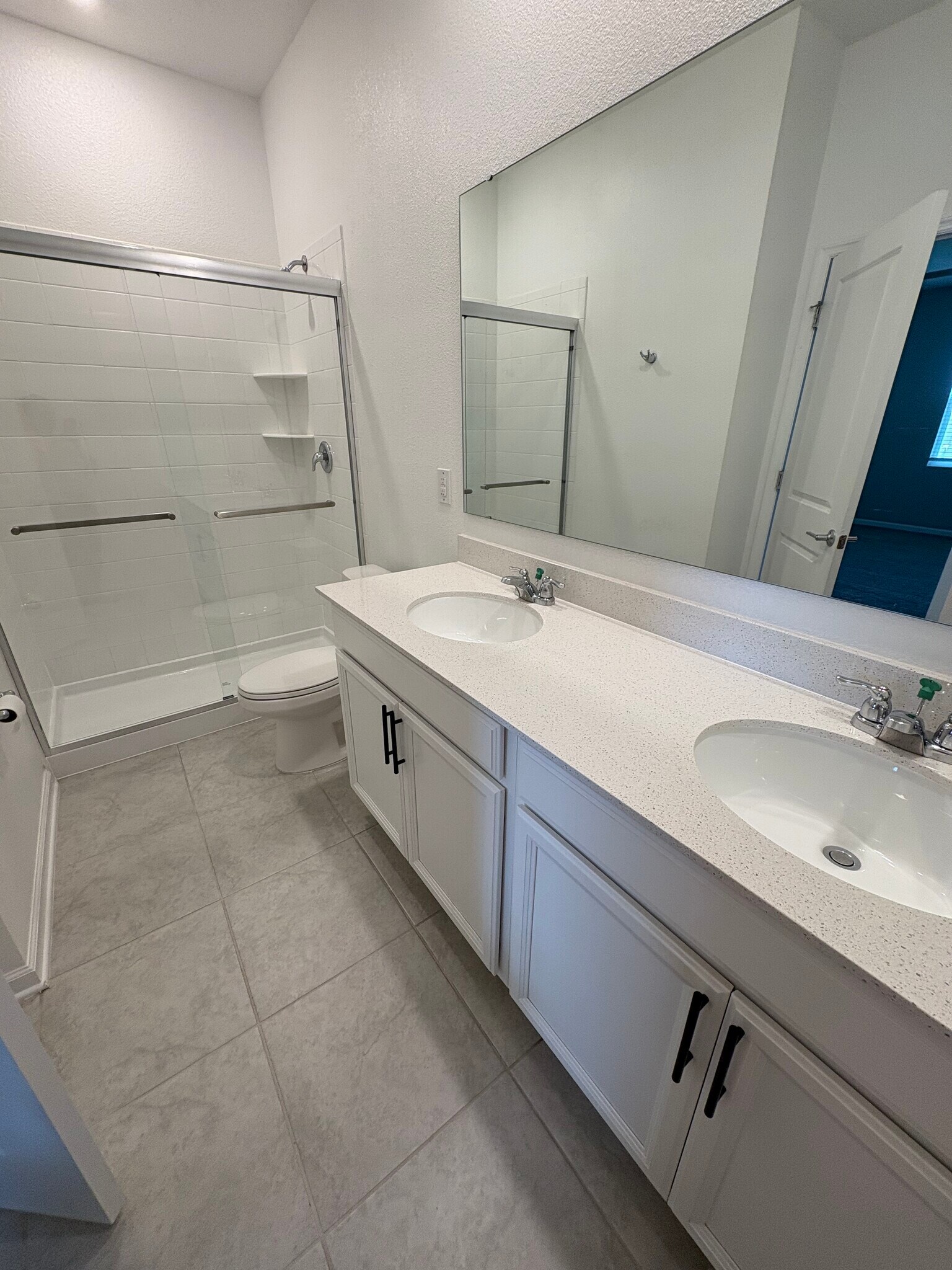 Building Photo - 1185 Saguaro St