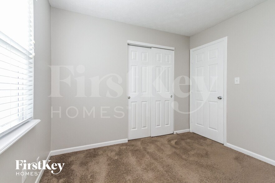 Building Photo - 6412 Perry Pines Ct