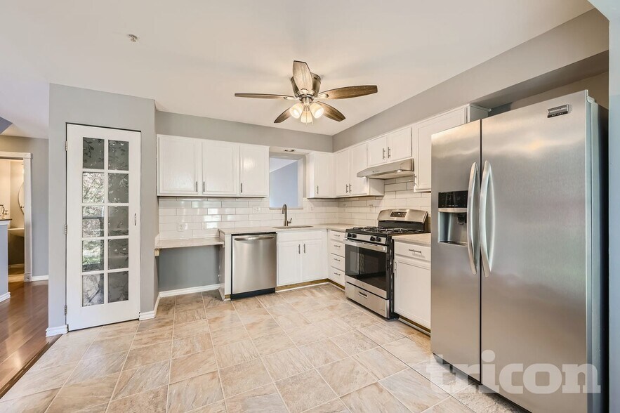 Building Photo - 6603 Polynesian Ln