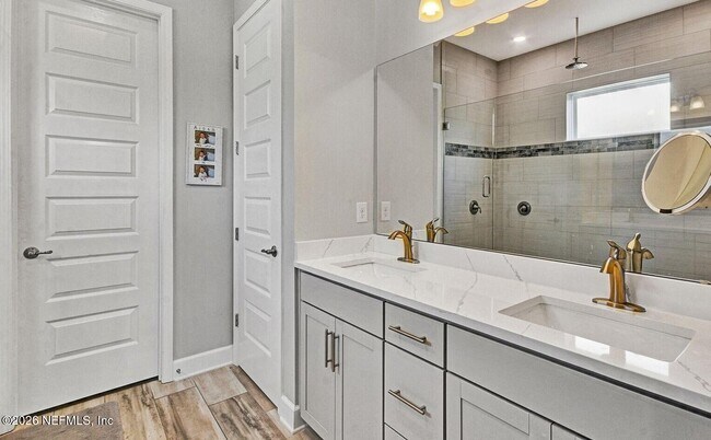 Building Photo - 104 Marquesa Cir