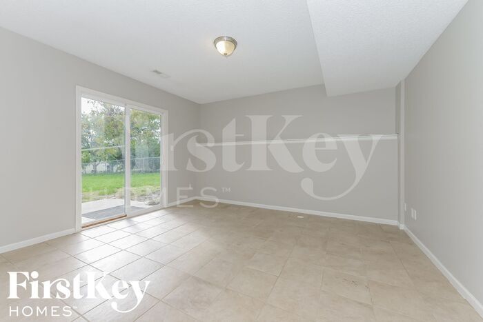 Building Photo - 609 Rosehill Dr