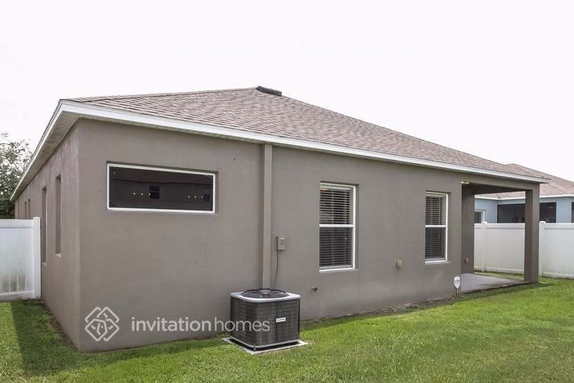 Building Photo - 1827 Atlantic Dr