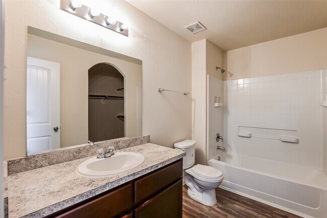 Building Photo - 5810 Long Arbor Ln