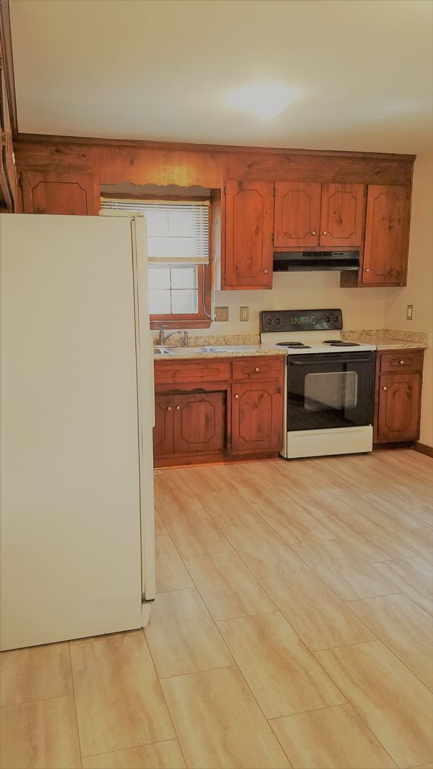 Building Photo - Traditional cape cod in Ashton Woods Subdi...