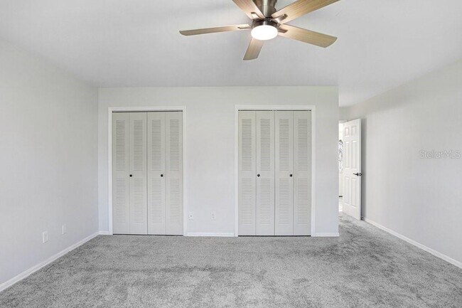 Building Photo - 2306 Lancaster Dr