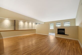Building Photo - Stylish Studio Condo in Downtown Asheville...