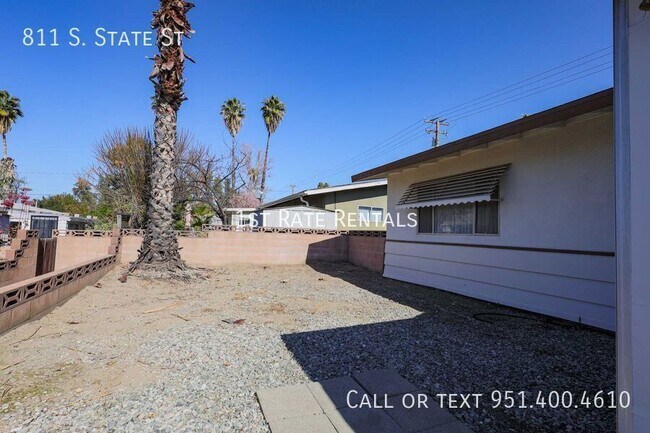 Building Photo - 811 S State St