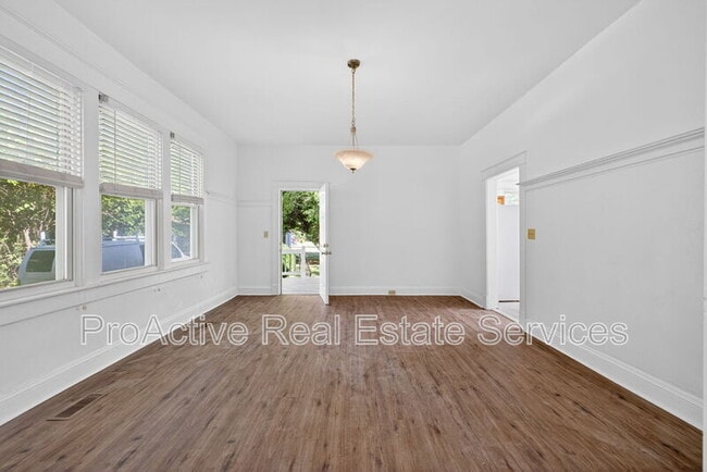 Building Photo - 1008 Grayson St