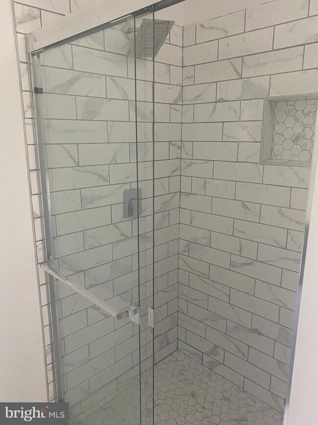 Building Photo - 12971 Queen Chapel Rd