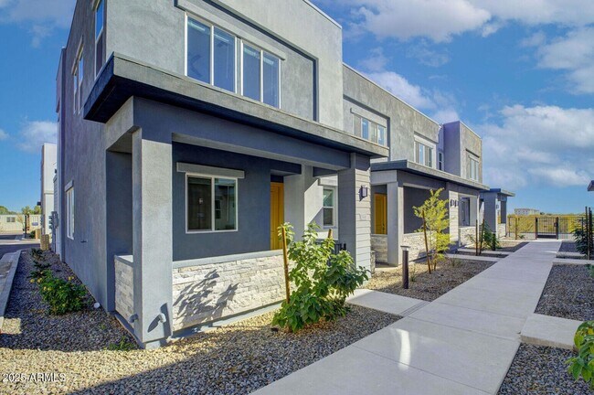 Building Photo - 16830 N 141st Ave