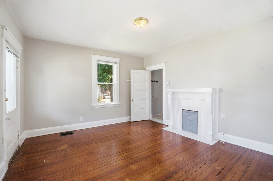 Building Photo - 3784 Isabella Ave