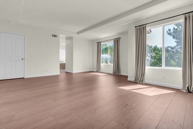 Building Photo - 6826 E Horizon Dr