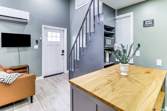 Building Photo - 5123 Boulder Dr