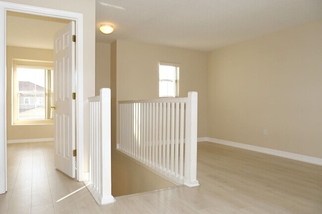 Building Photo - Beautiful 4 bedroom 2.5 bath at Remington gated community in Kissimmee