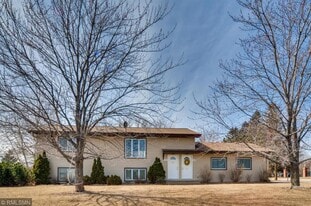 Building Photo - 1491 Elm Ave E