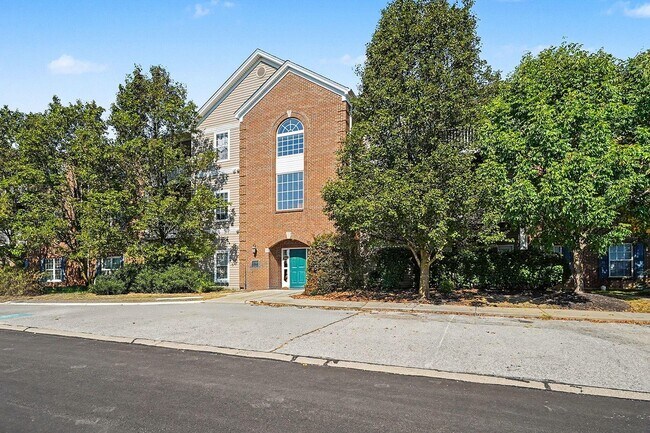 Building Photo - 961 Mistflower Ln