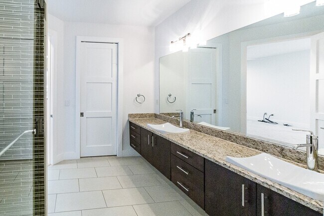 Building Photo - Beautiful Brookside SMART HOME now available!