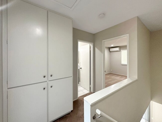Building Photo - Charming 2BD/1BA Home in San Carlos W/ A/C...