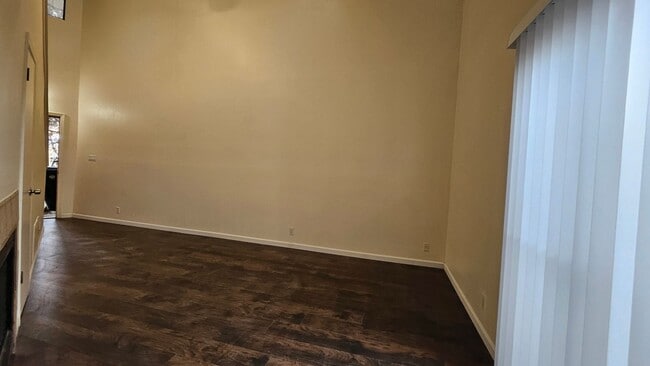 Building Photo - Martha Street NE-2208