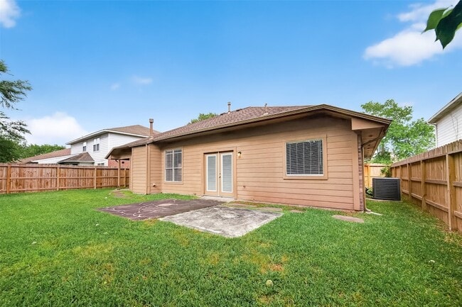 Building Photo - 19407 Arbor Pines Ln