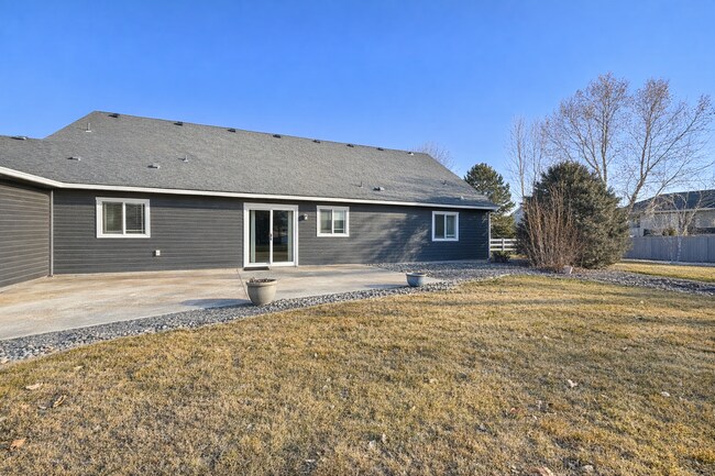 Building Photo - Midland Houses