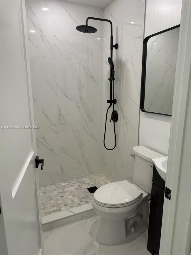 Building Photo - 5636 NW 4th Ave