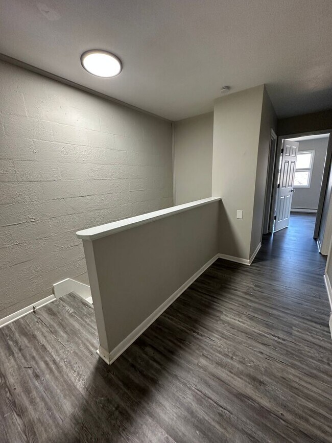 Building Photo - 420 Tinkler/509 Perrin-SHILO