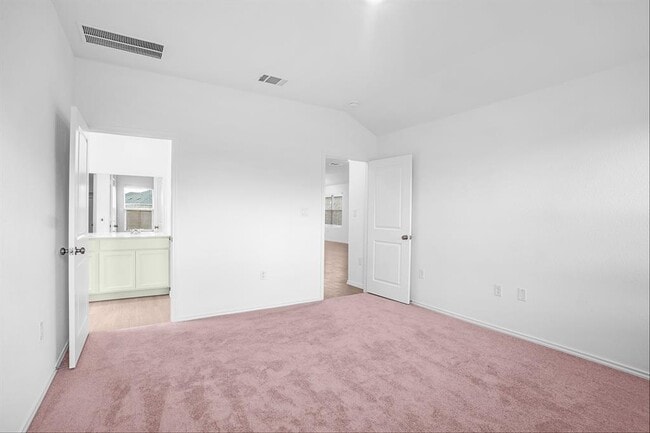 Building Photo - 113 Imola St