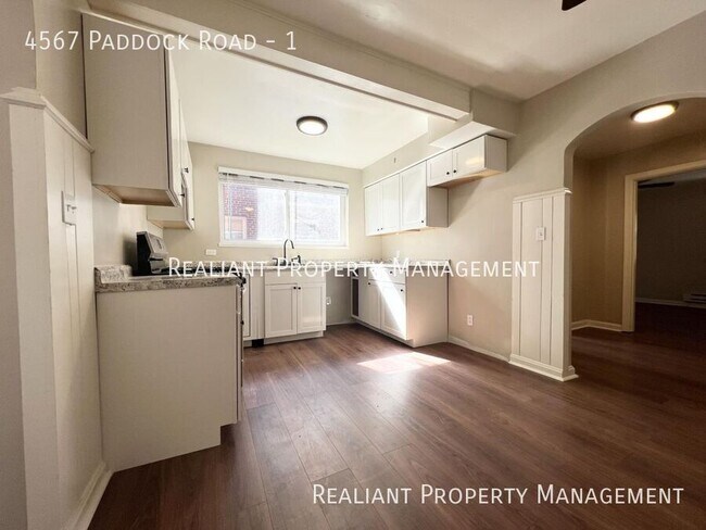 Building Photo - 4567 Paddock Rd