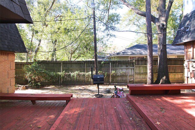 Building Photo - 1305 Adams St