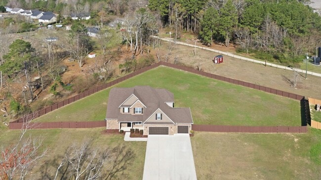 Building Photo - 206 Leland Ln