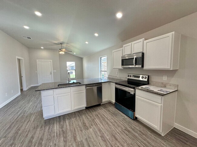 Building Photo - Pre-Leasing July in Frenship ISD