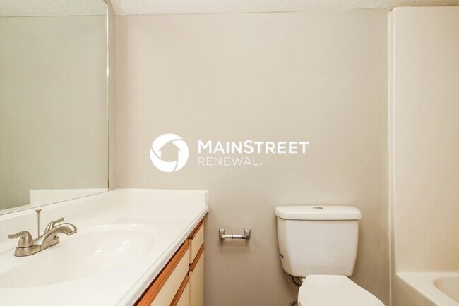 Building Photo - 3 Bedroom Pet-Friendly Home in La Vergne, TN with Main Street Renewal