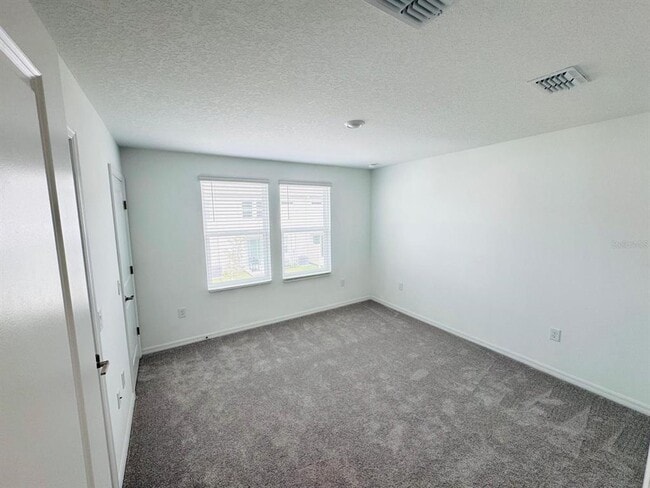 Building Photo - 3140 Skyline Lp