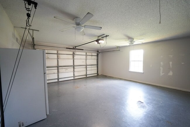 Building Photo - Coming Available!