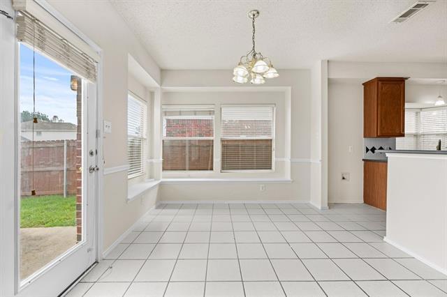 Building Photo - 433 Spring Air Dr