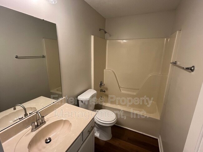 Building Photo - 5628 Autumn Valley Dr
