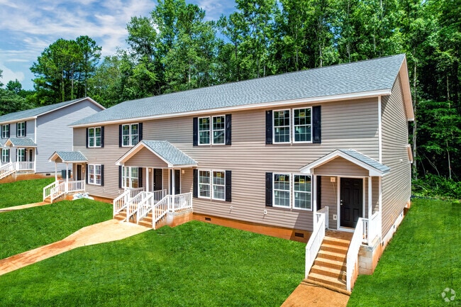 Building Photo - Woodland Villas